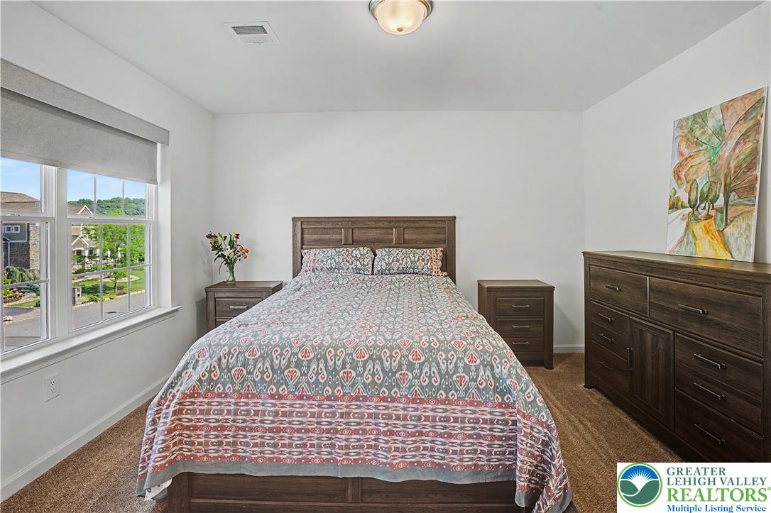 2668 Hollow View Drive Property Photo 34