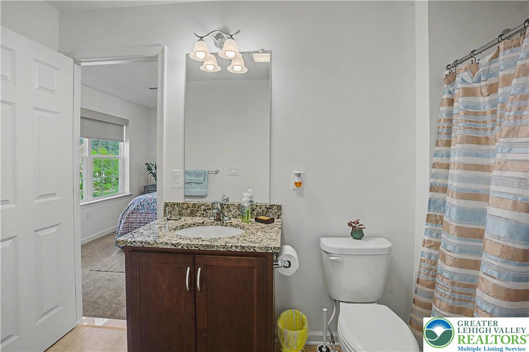 2668 Hollow View Drive Property Photo 38