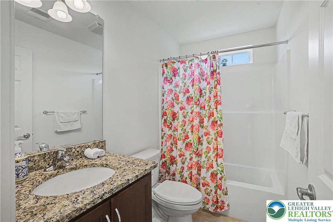 2668 Hollow View Drive Property Photo 42