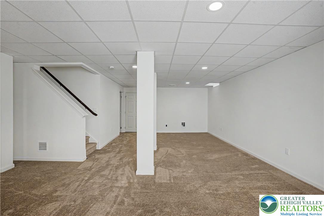 2668 Hollow View Drive Property Photo 44