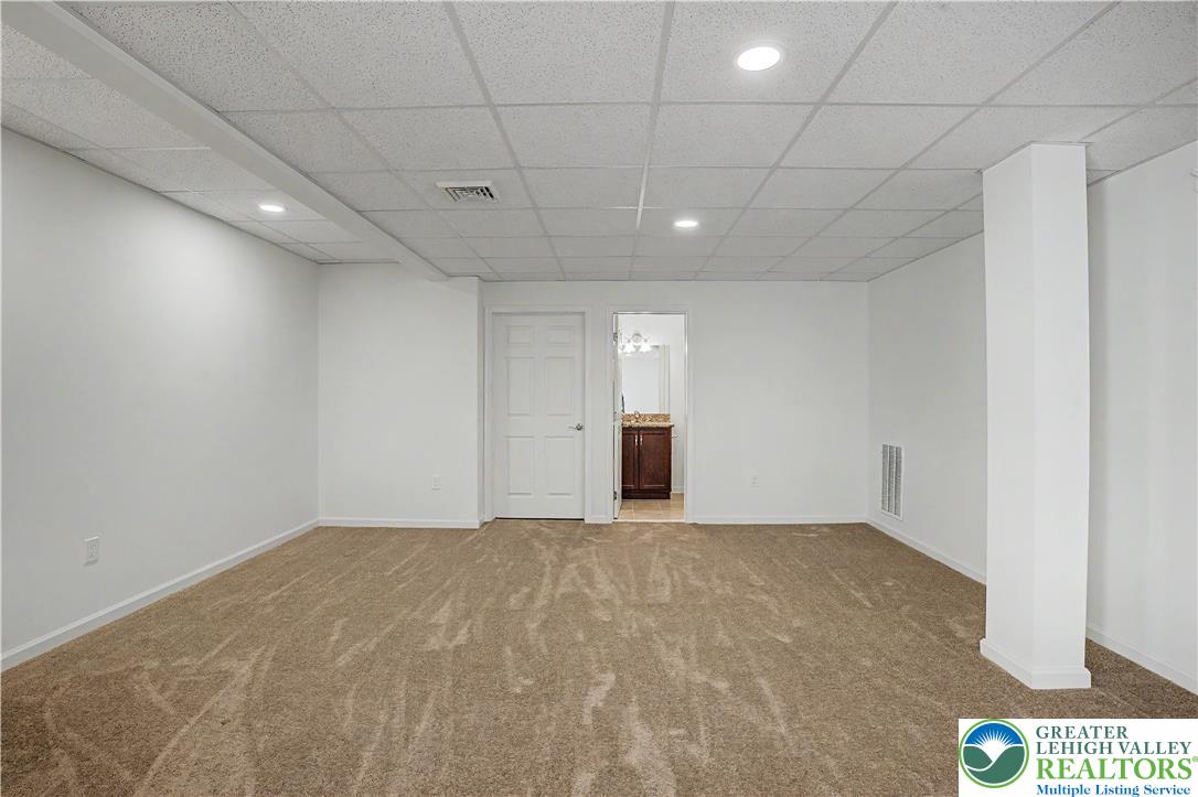 2668 Hollow View Drive Property Photo 45