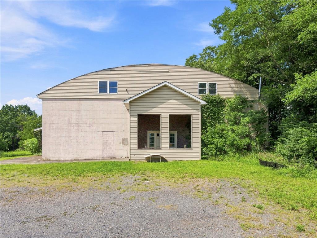 835 Gilbert Road Property Photo 2