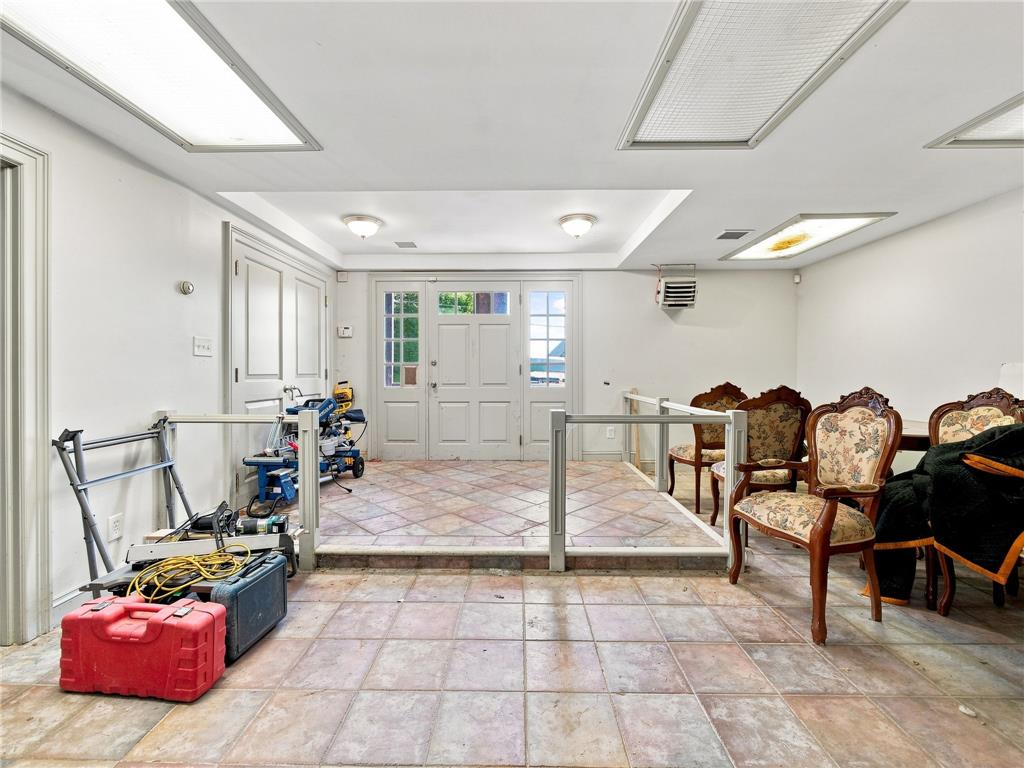 835 Gilbert Road Property Photo 18