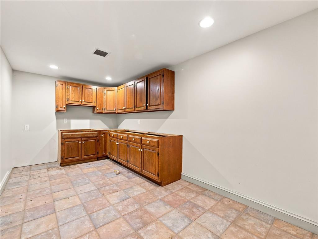 835 Gilbert Road Property Photo 20