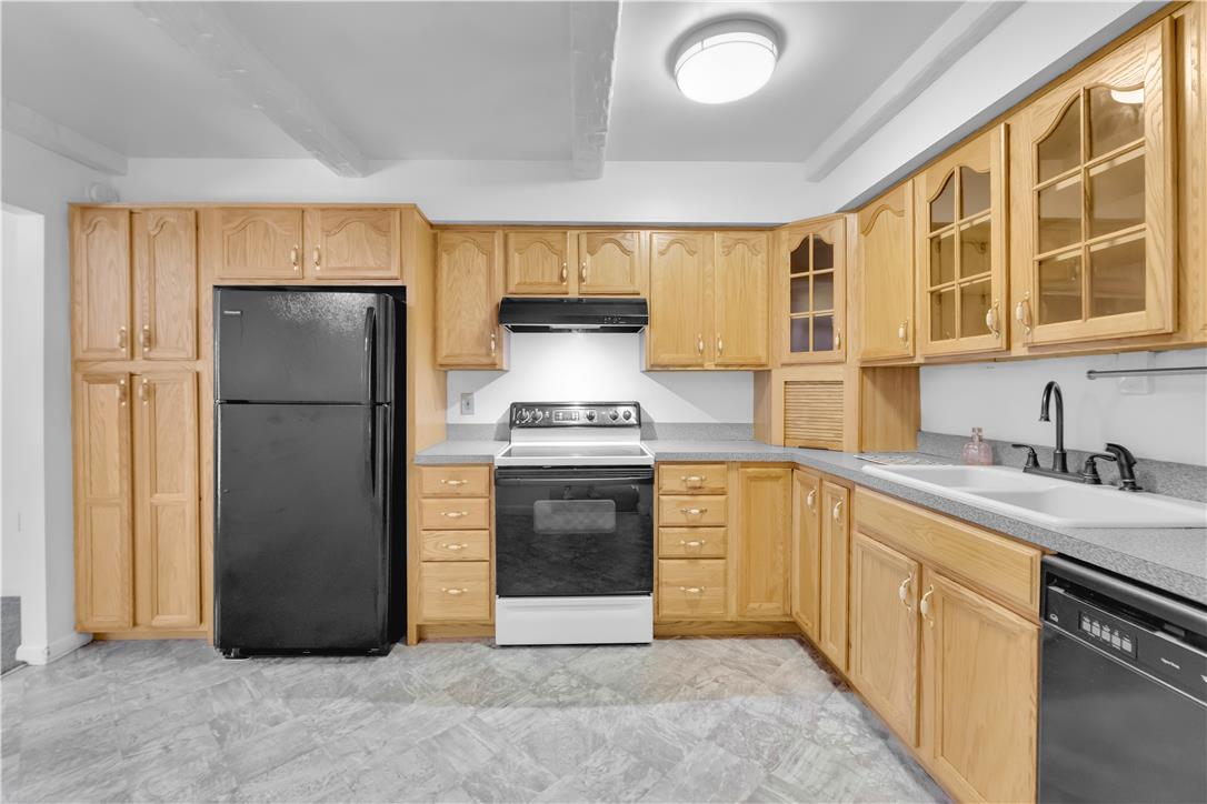 2874 Aronimink Place Property Photo 11