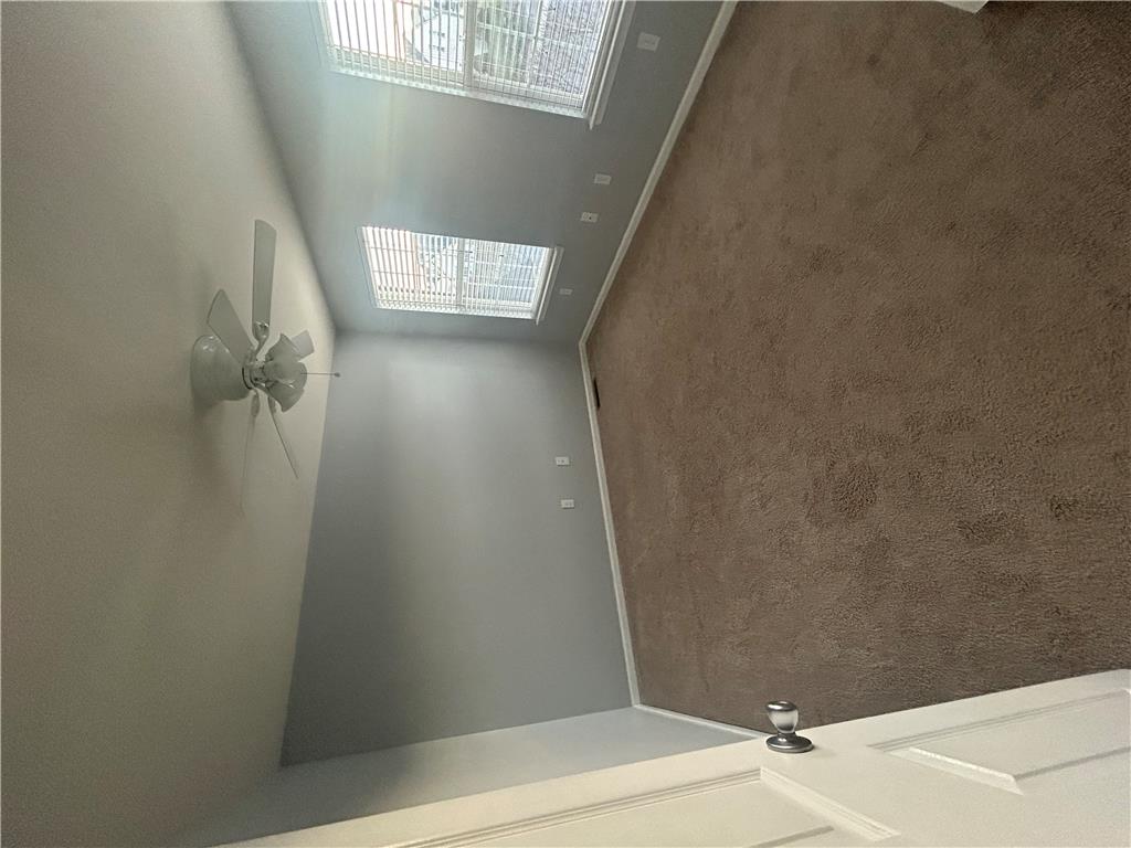 2183 Rolling Meadow Drive Property Photo 11