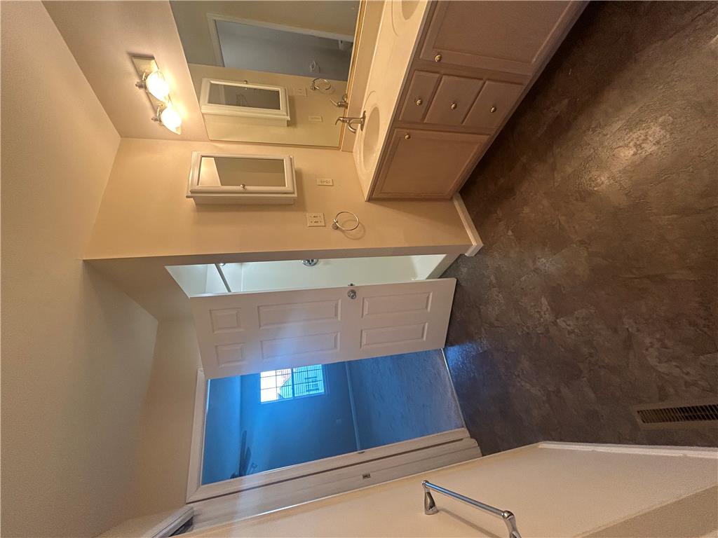 2183 Rolling Meadow Drive Property Photo 17