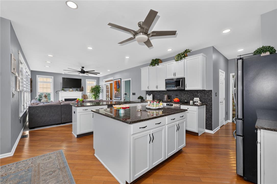 4205 Shadowstone Drive Property Photo 14