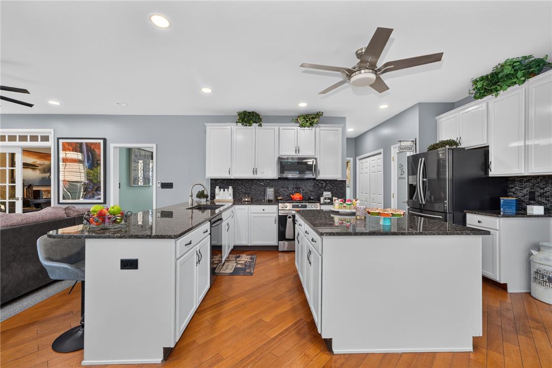 4205 Shadowstone Drive Property Photo 16