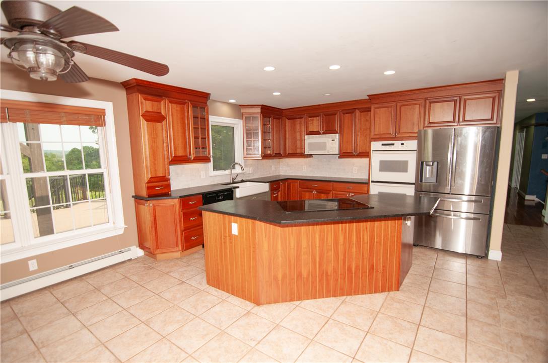 2202 High Meadow Road Property Photo 8