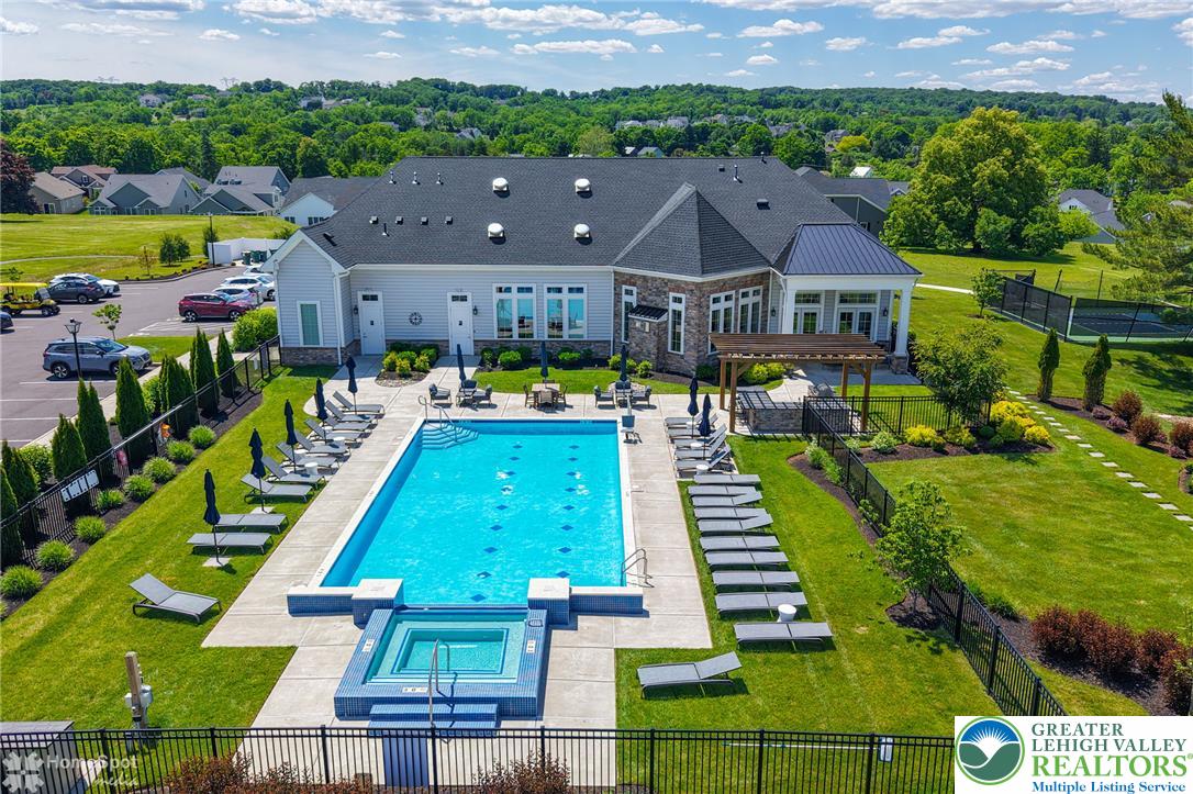 5424 Traditions Property Photo 7