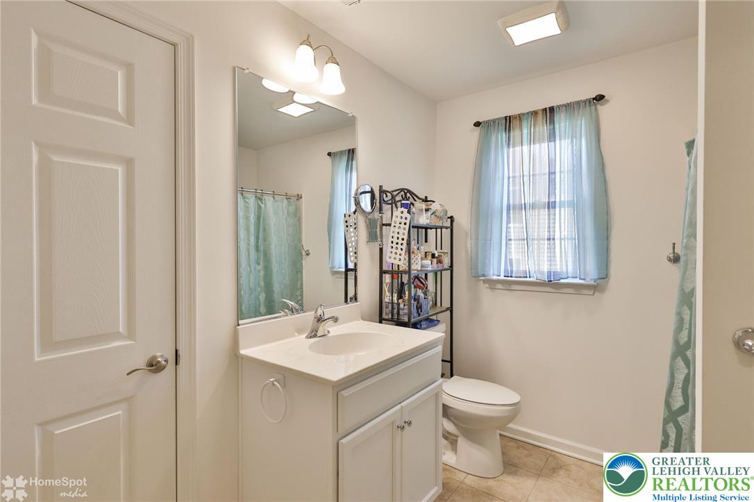 5424 Traditions Property Photo 36