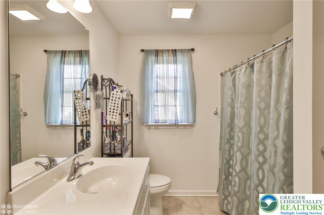 5424 Traditions Property Photo 37
