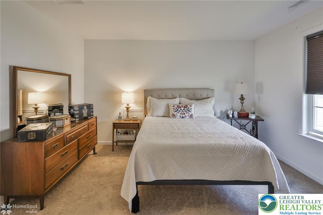 5424 Traditions Property Photo 38