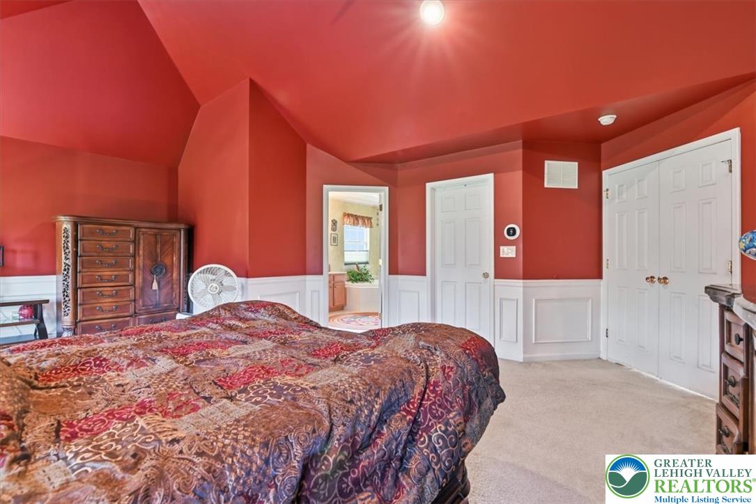 18 Creek Court Property Photo 53