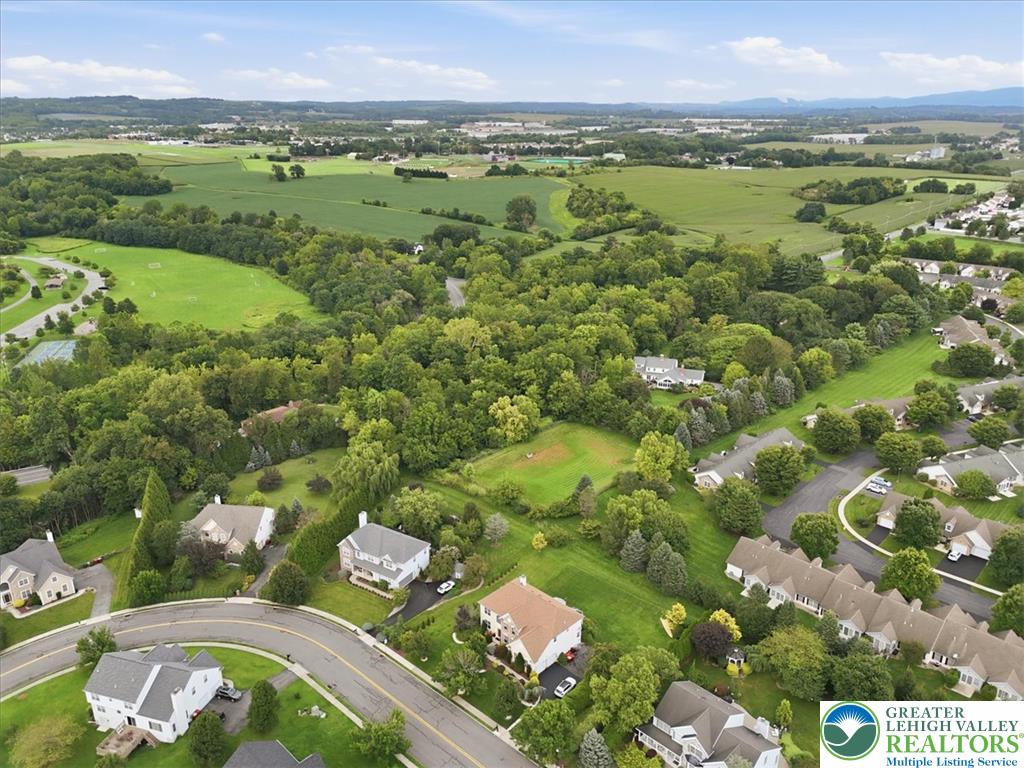 18 Creek Court Property Photo 89