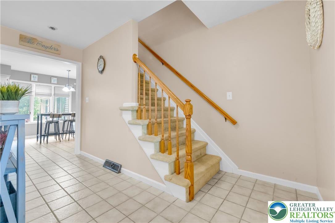 1816 Willow Drive Property Photo 7
