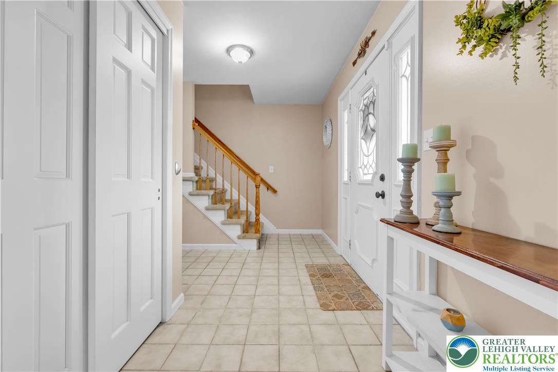 1816 Willow Drive Property Photo 8