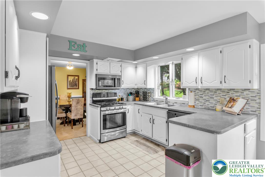 1816 Willow Drive Property Photo 16