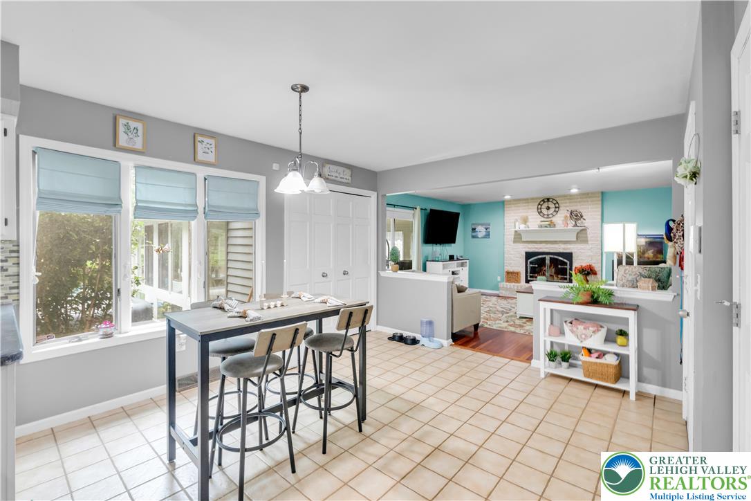 1816 Willow Drive Property Photo 17