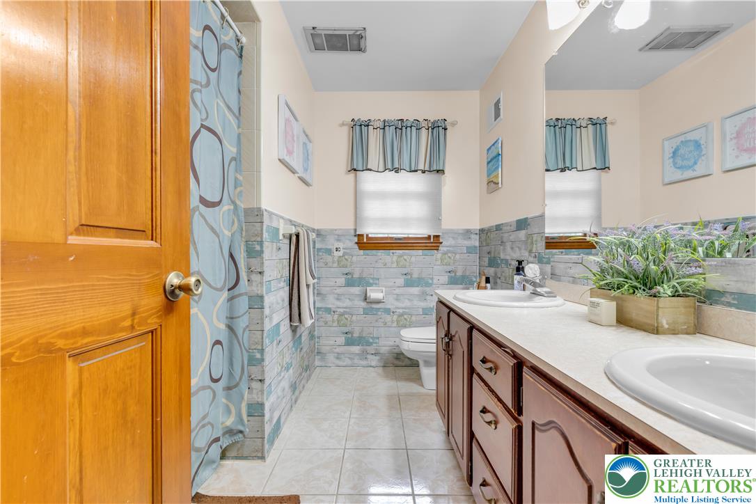 1816 Willow Drive Property Photo 31