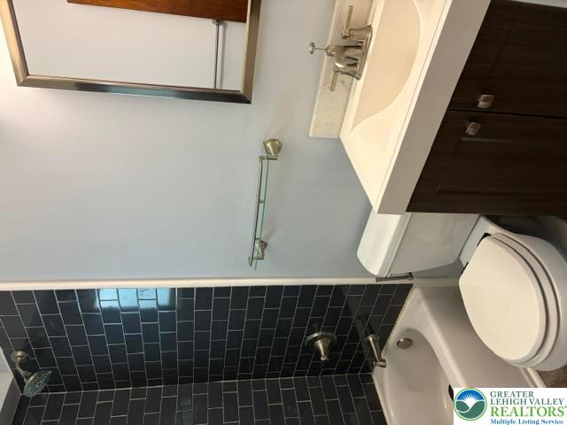 2415 South Lumber Street Property Photo 9