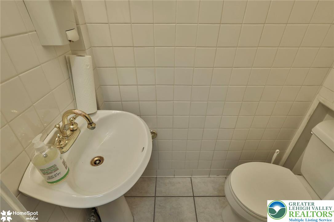 656 Main Street Property Photo 10