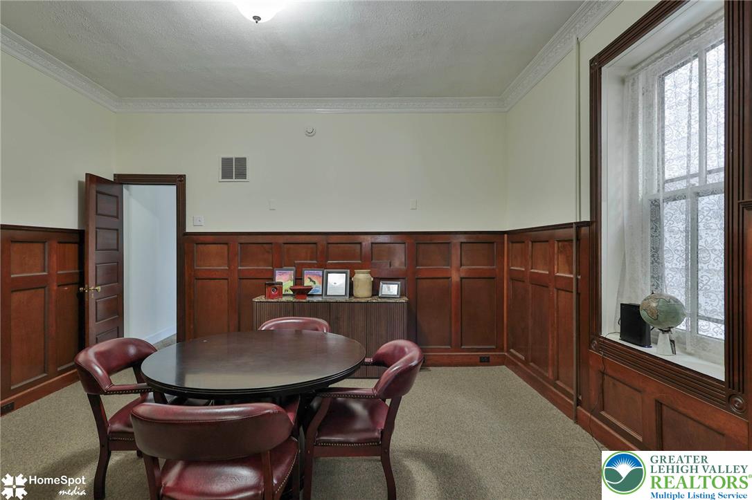 656 Main Street Property Photo 11