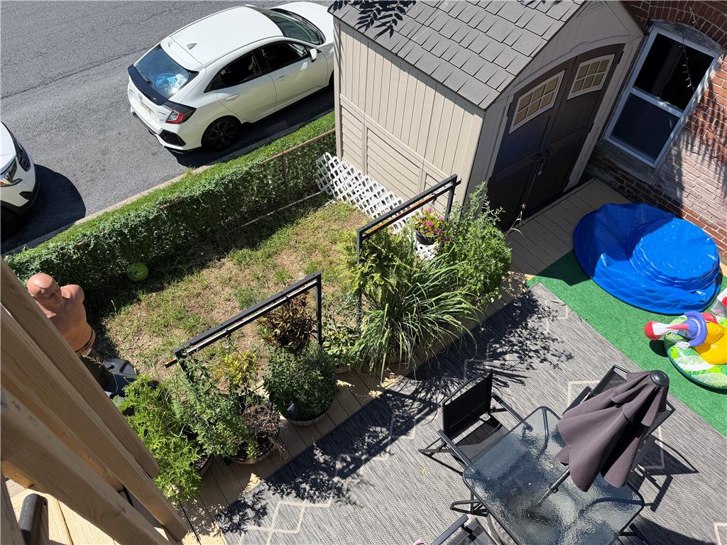 112 13th Street Property Photo 32