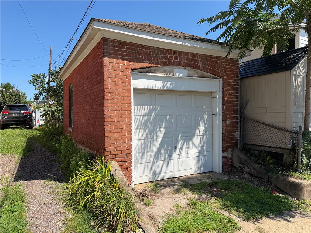 112 13th Street Property Photo 35