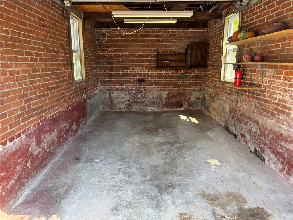 112 13th Street Property Photo 36