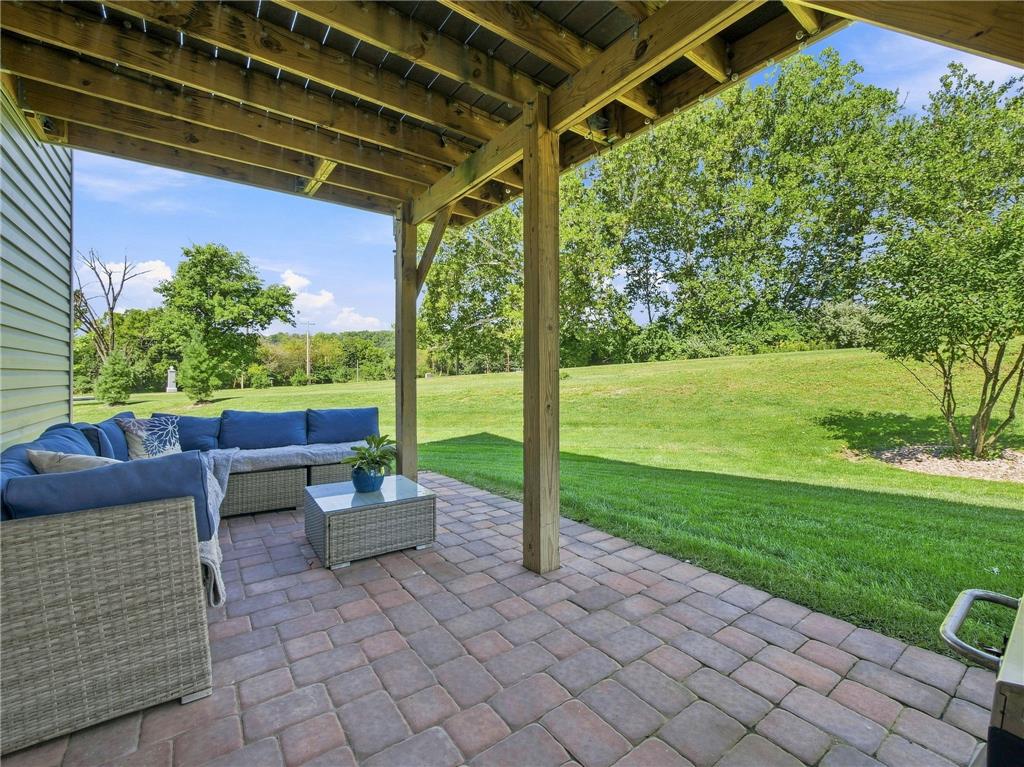 2133 Cross Country Road Property Photo 10