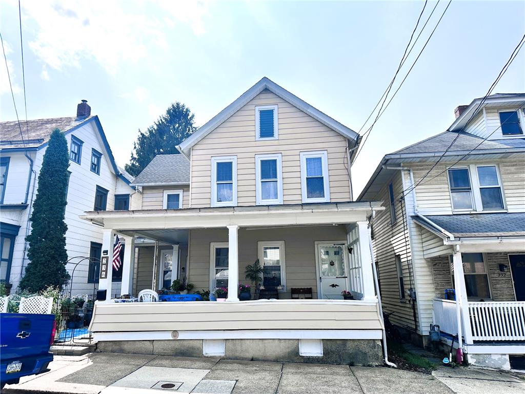 236 2nd Street Property Photo 2