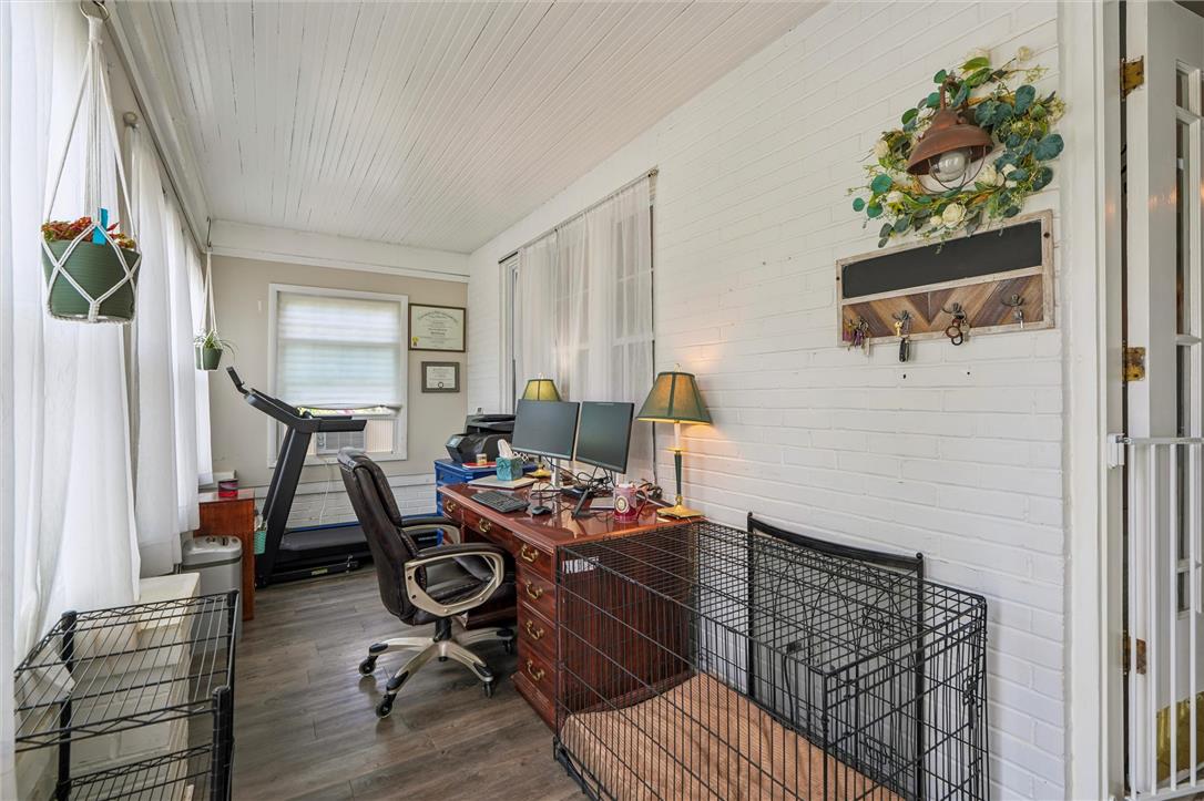 410 2nd Street Property Photo 2