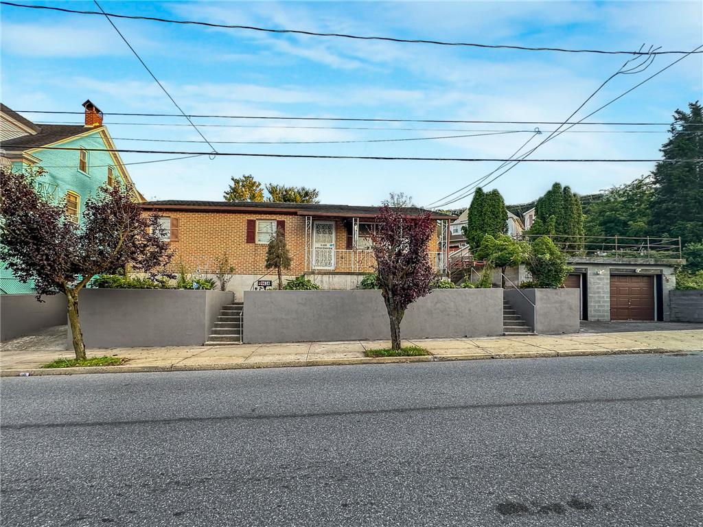 1434 East 6th Street Property Photo 1