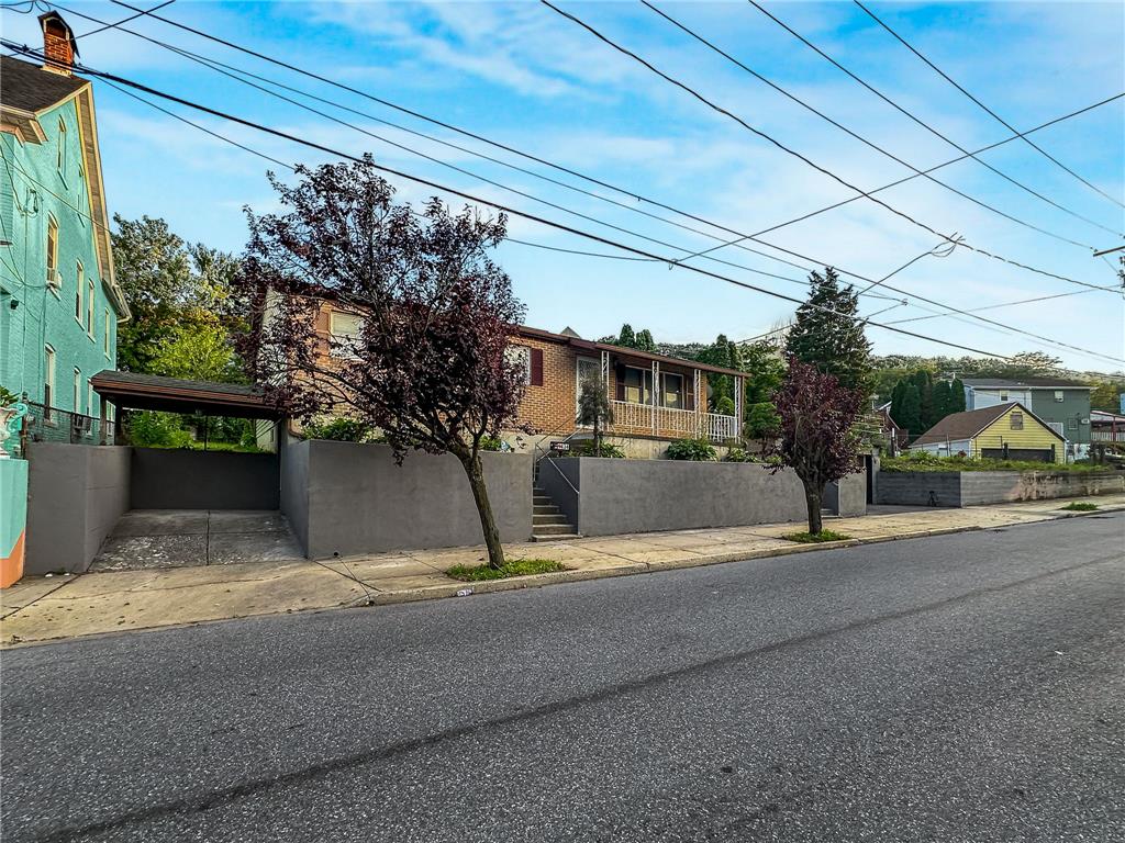 1434 East 6th Street Property Photo 3