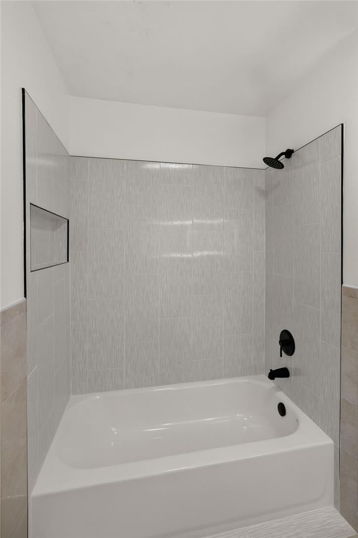 1434 East 6th Street Property Photo 17