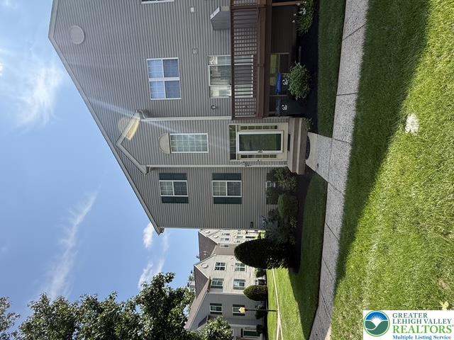 641 Muhlenberg Drive Property Photo 2