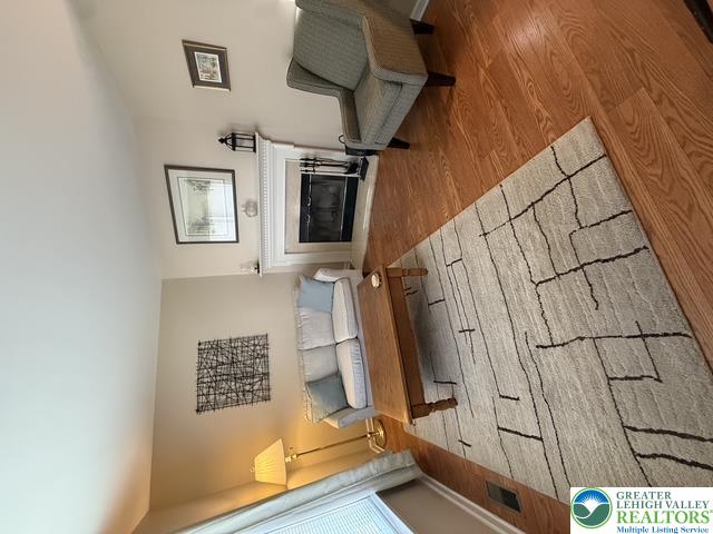 641 Muhlenberg Drive Property Photo 6