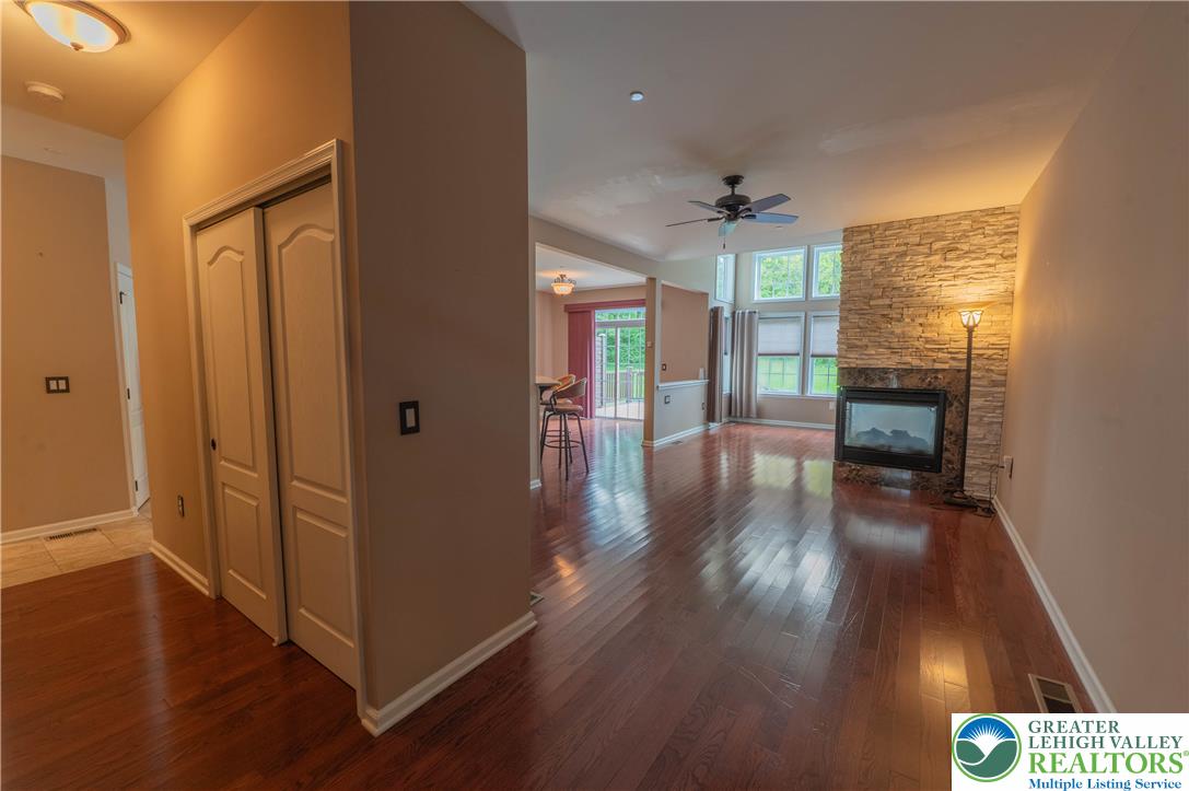 4480 Lenni Circle Property Photo 2