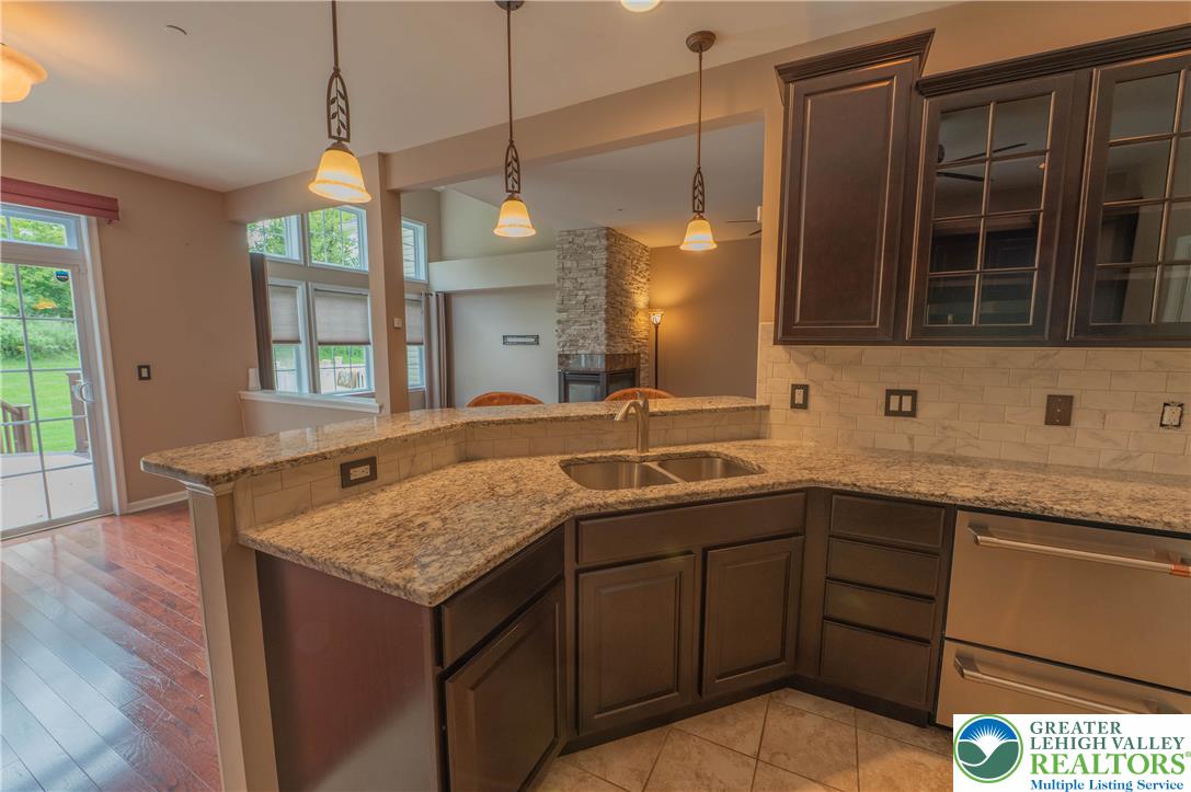4480 Lenni Circle Property Photo 7