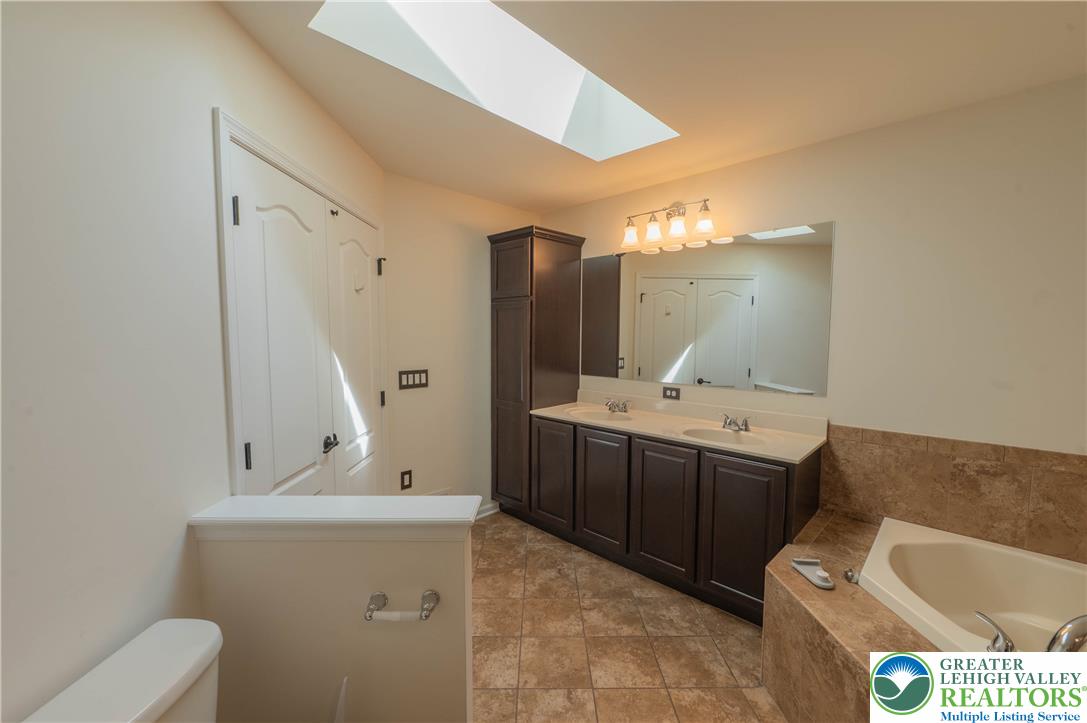 4480 Lenni Circle Property Photo 15