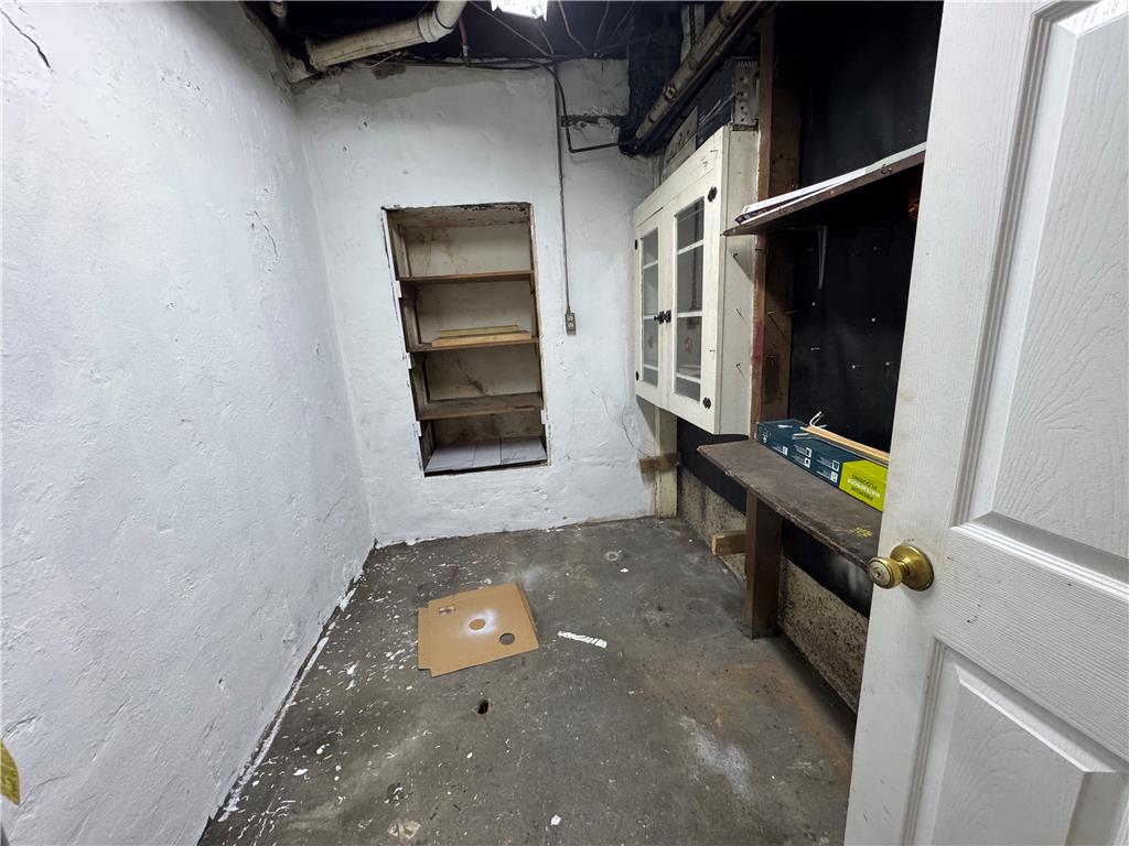 39 Canal Street Property Photo 16