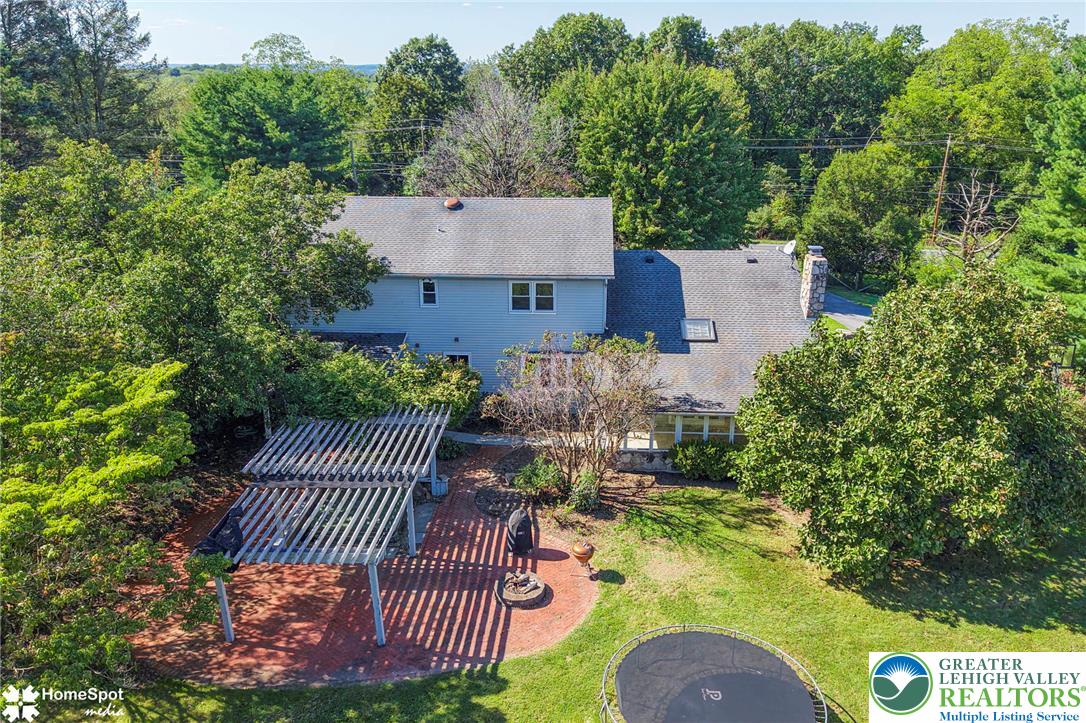 5832 Kernsville Road Property Photo 4