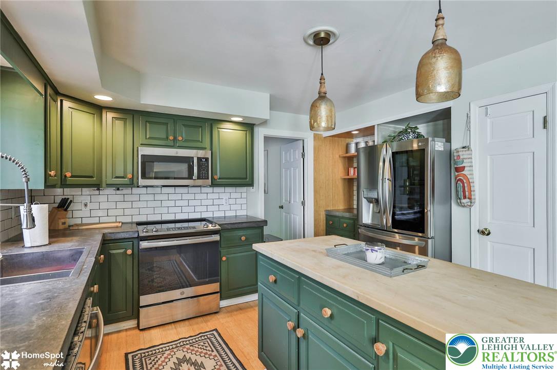 5832 Kernsville Road Property Photo 12