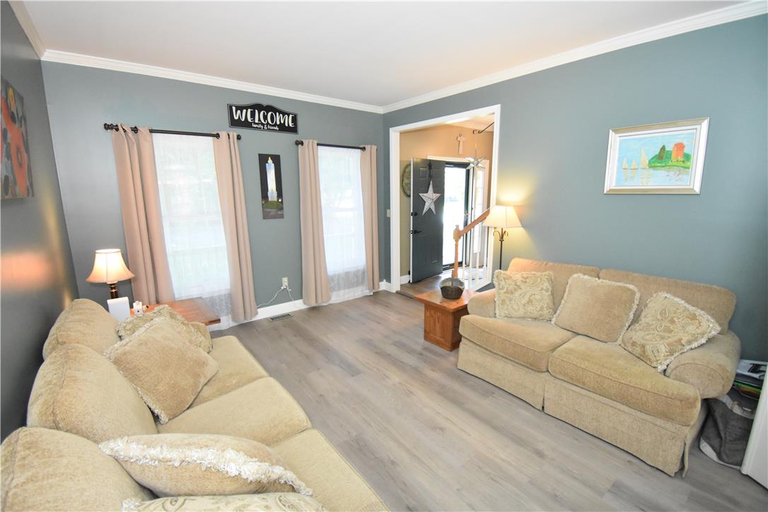 1545 Steeplechase Drive Property Photo 6
