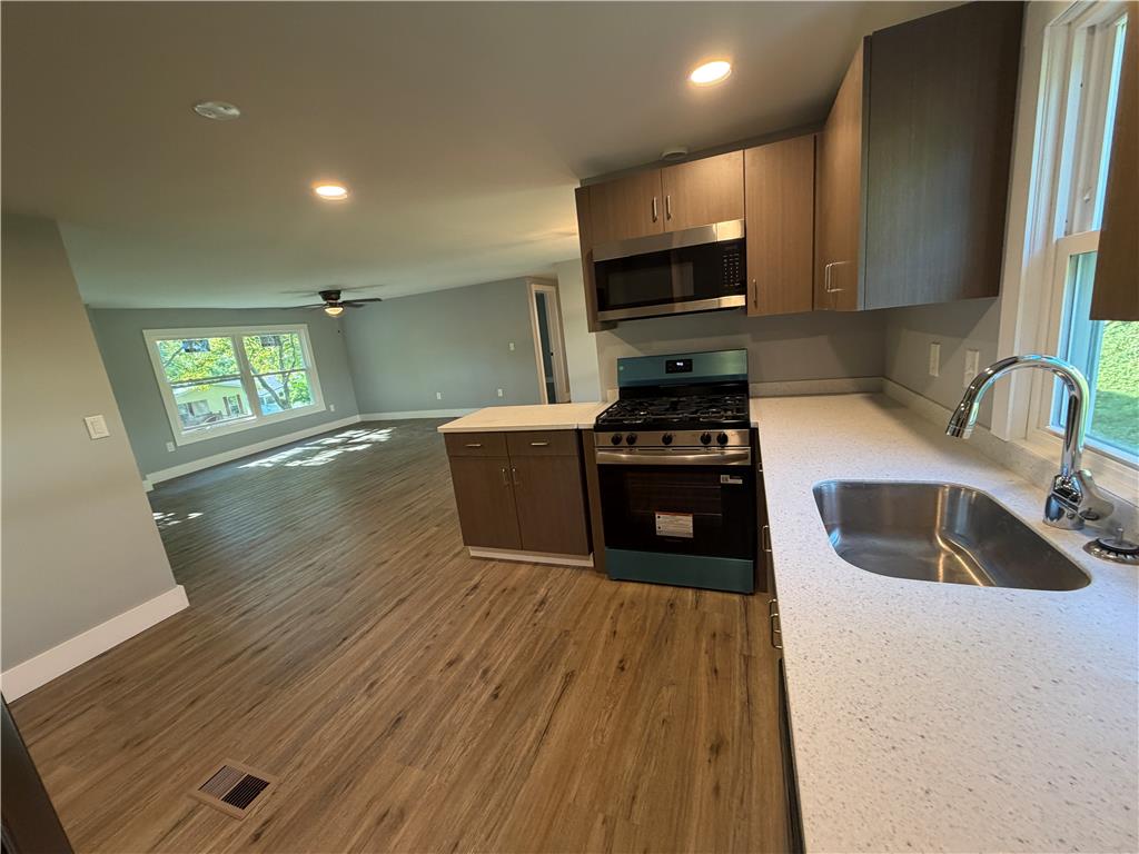 19 Springridge Property Photo 9