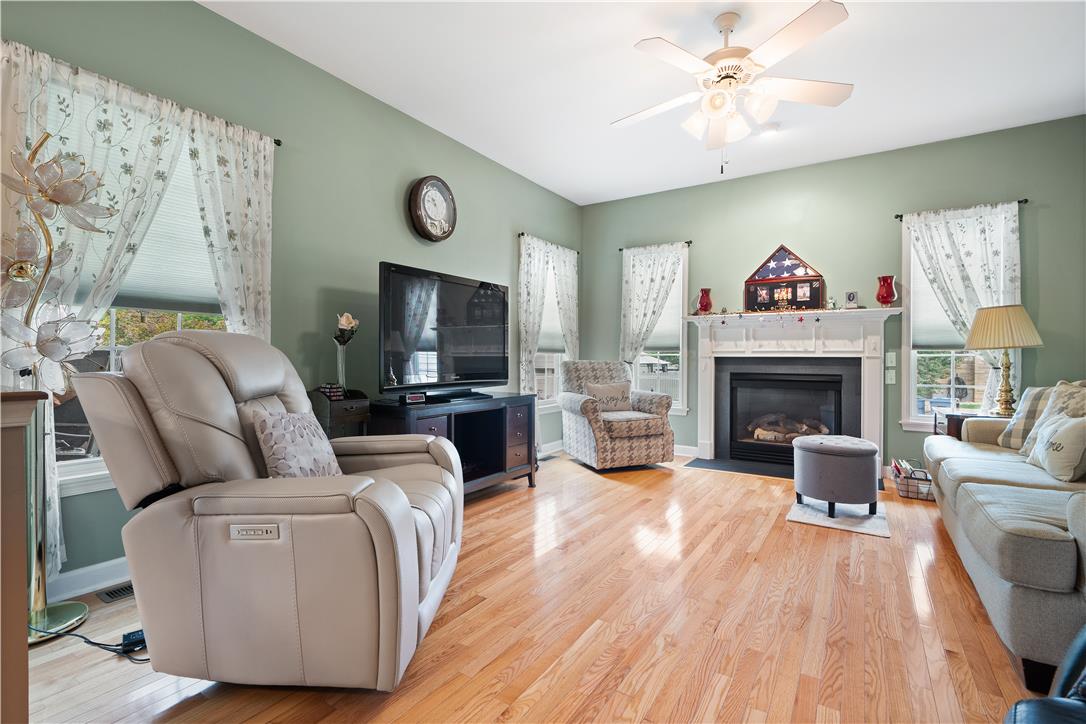 158 Main Property Photo 23