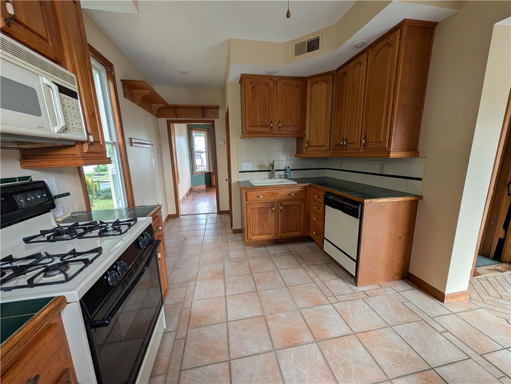 113 Ackerman Street Property Photo 12