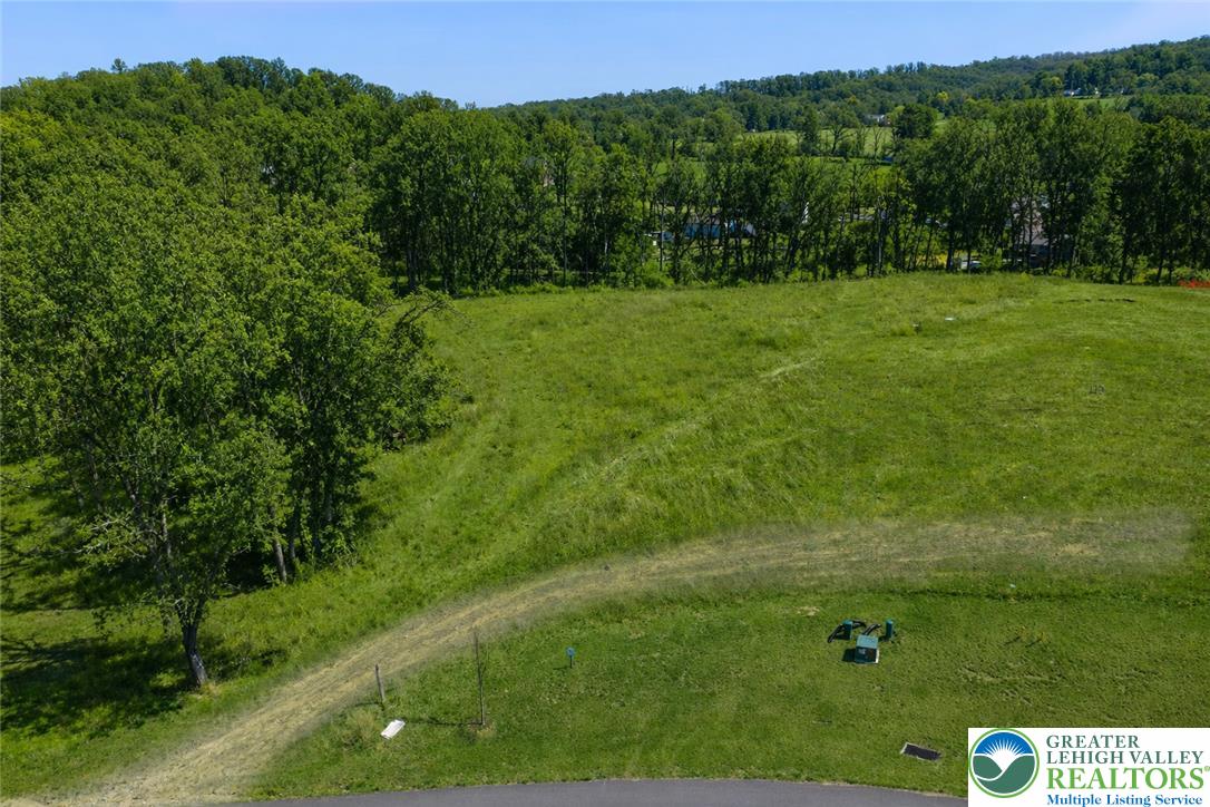 2610 Saddleback Lane Property Photo 2